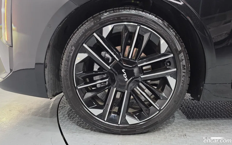 Kia K8 Hybrid 2025 — thumbnail 2