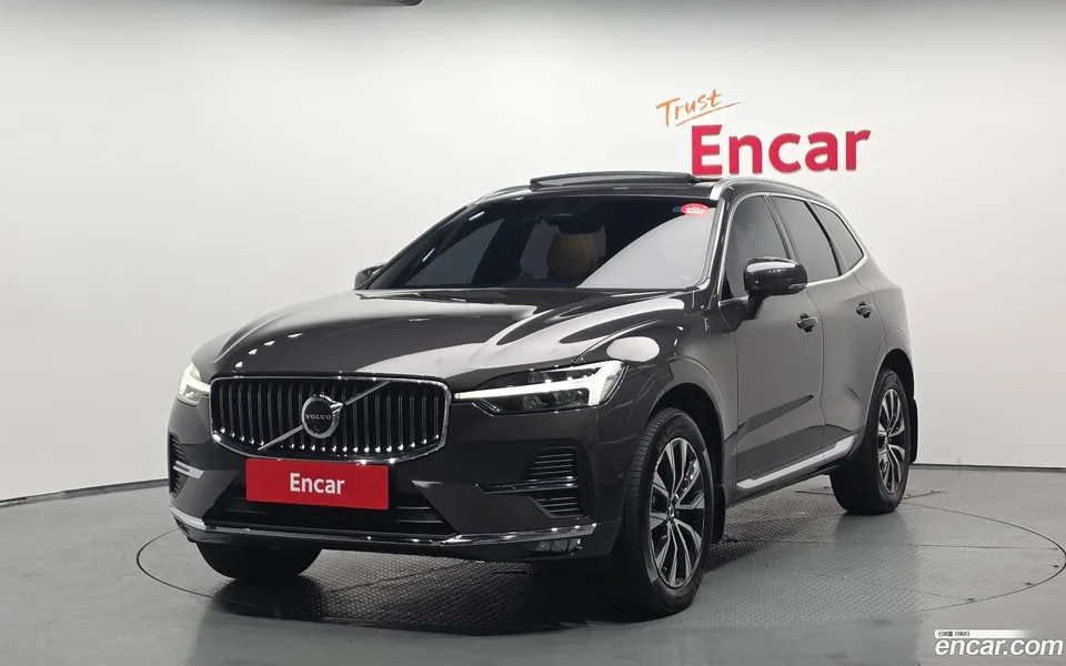 Volvo XC60 2025