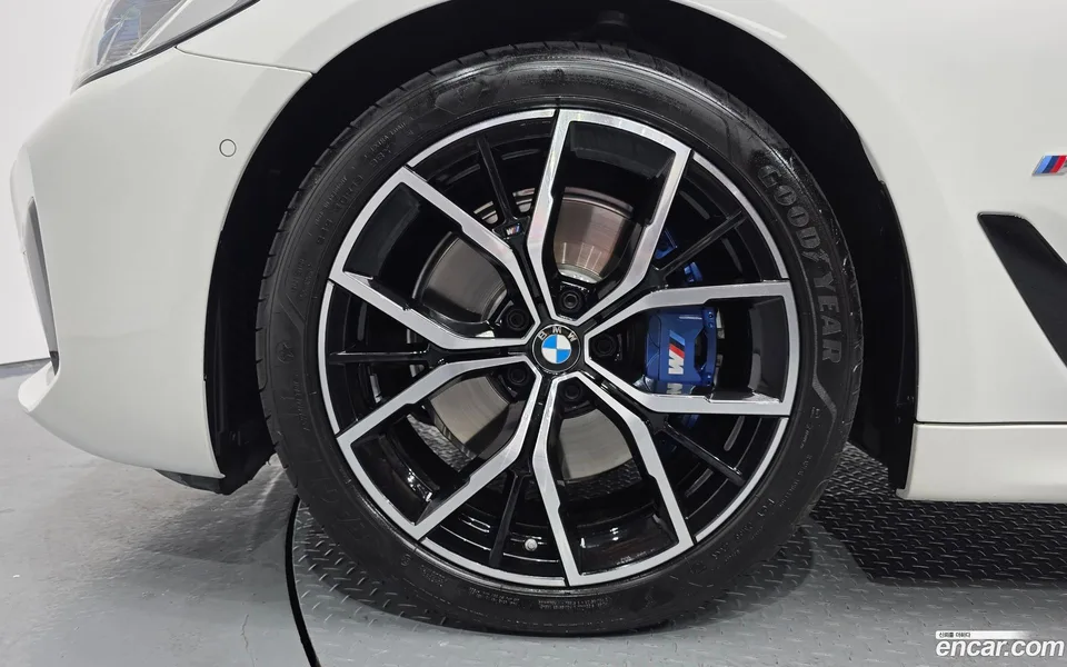 BMW 5 Series 530i M 2023 — миниатюра 2