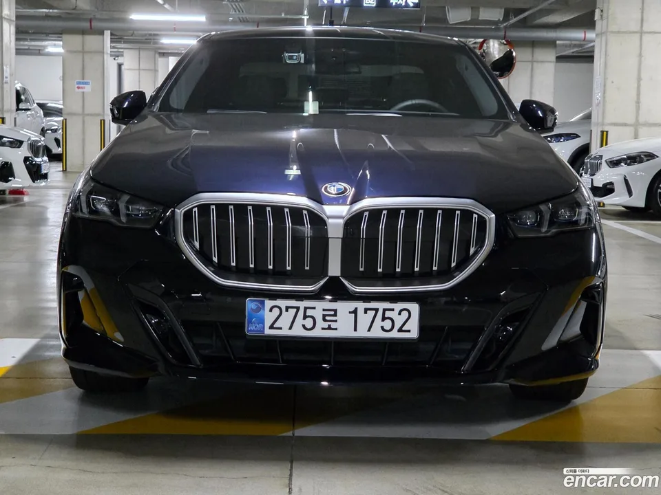 BMW 5 Series 523d M 2025 — миниатюра 3