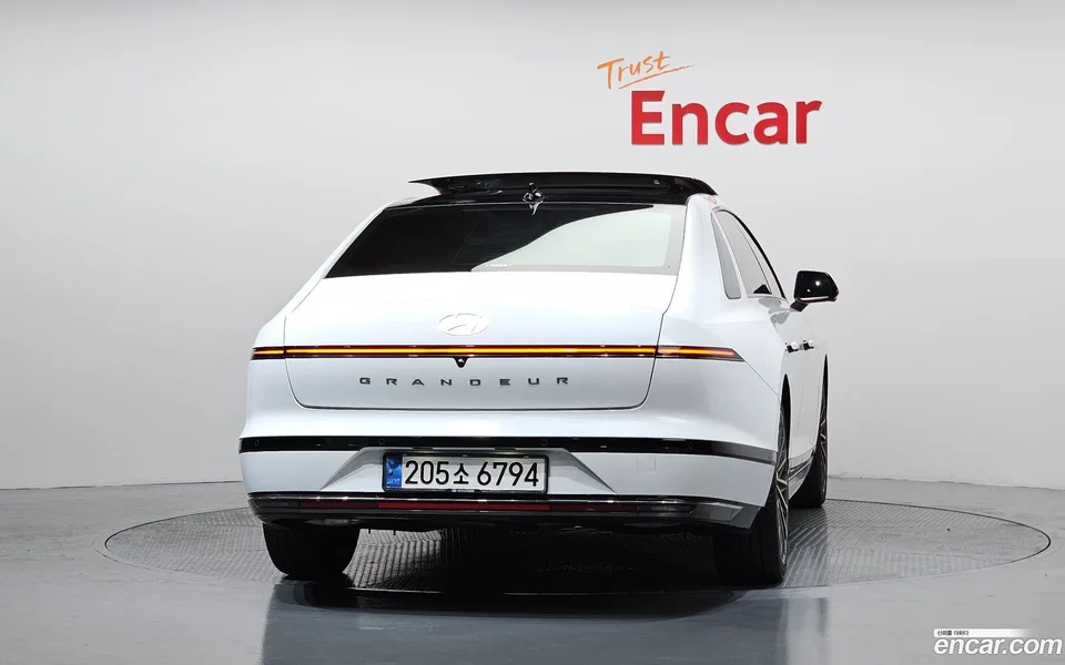 Hyundai Grandeur Hybrid 2024 — thumbnail 4