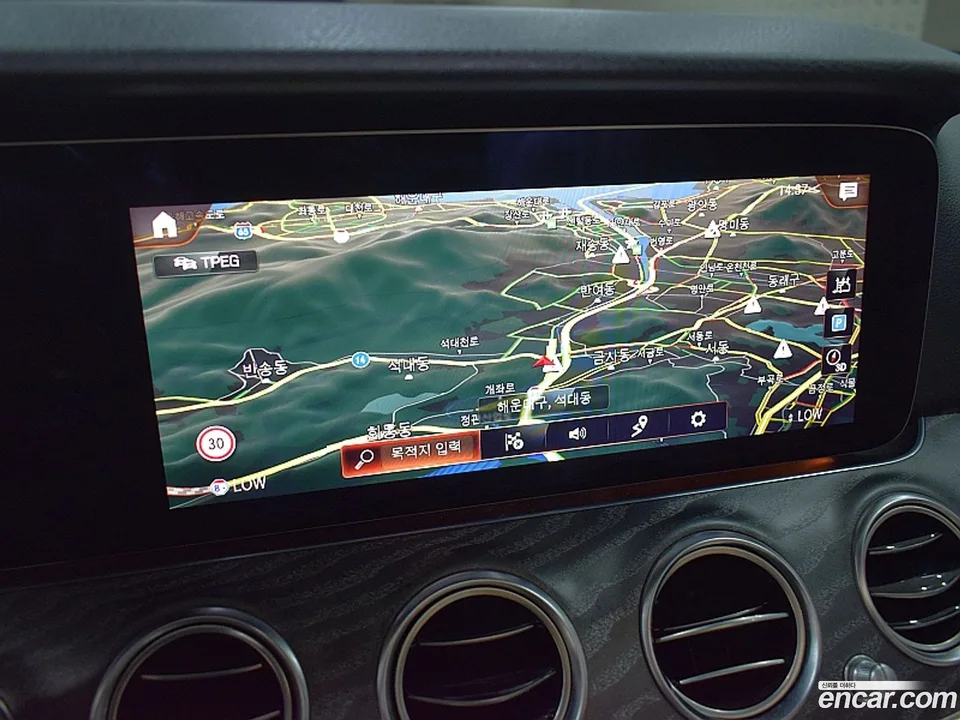 Mercedes-Benz E-Class E350 4MATIC 2023 — миниатюра 5