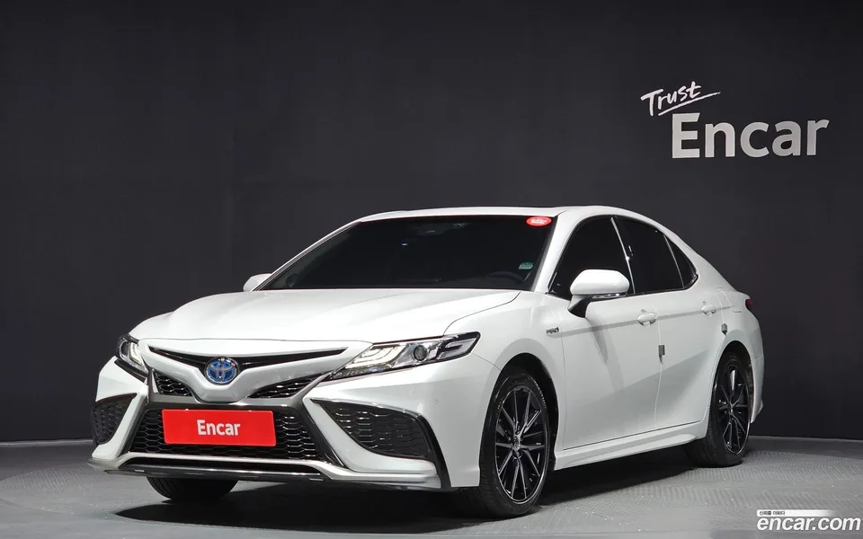 Toyota Camry 2023