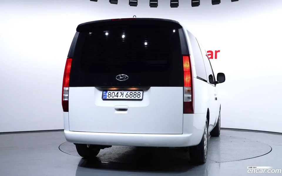 Hyundai Staria L3.5 3 2023 — миниатюра 4
