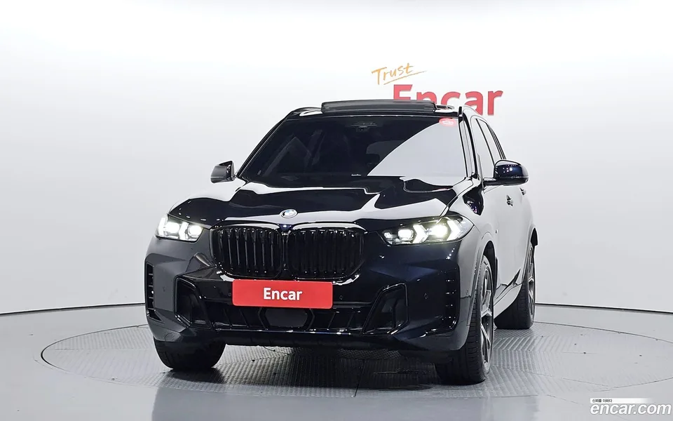 BMW X5 xDrive 40i M 2025 — миниатюра 3