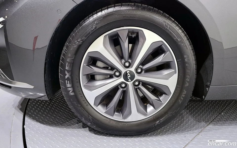 Kia K8 Hybrid 2023 — миниатюра 5