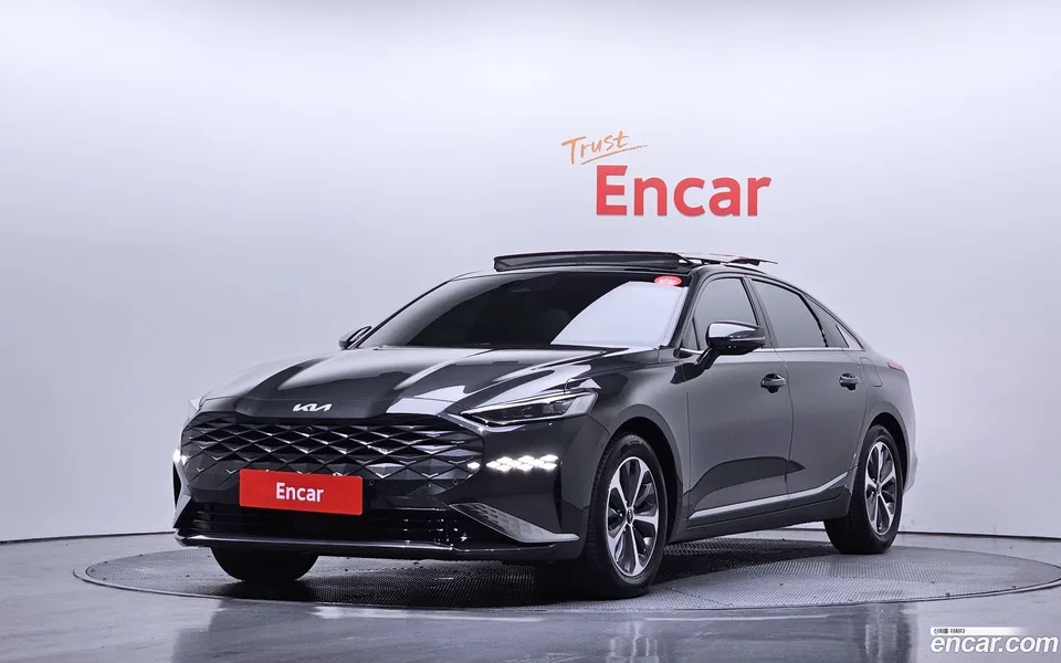 Kia K8 Hybrid 2023