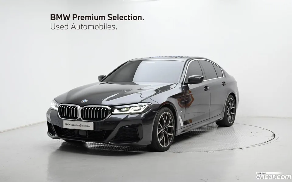 BMW 5 Series 530i M 2023 — photo 1, buy with delivery to Moscow