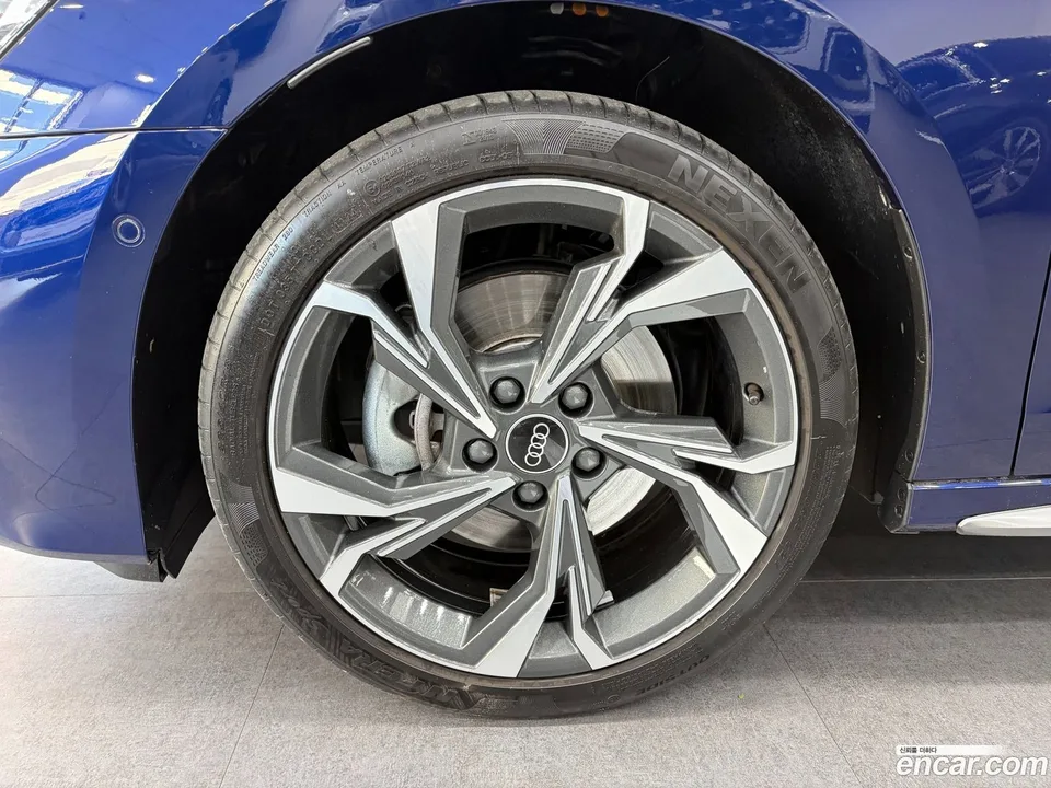 Audi A3 (8Y) 40 TFSI 2025 — миниатюра 2