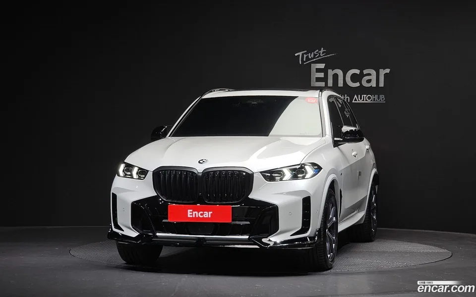 BMW X5 xDrive 40i M 2025 — миниатюра 3