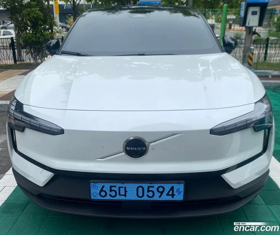 Volvo EX30 2026