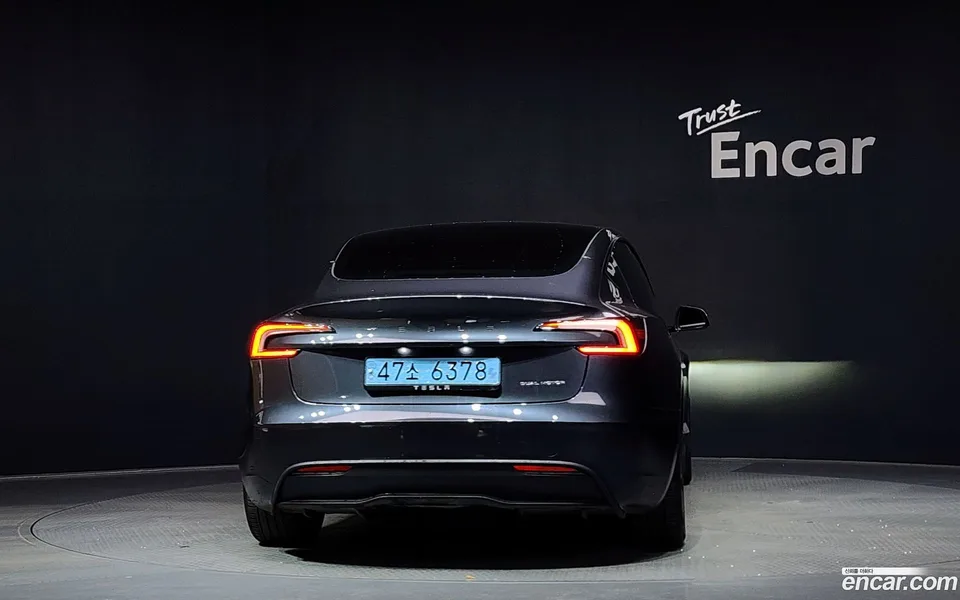 Tesla Model 3 AWD 2024 — миниатюра 4