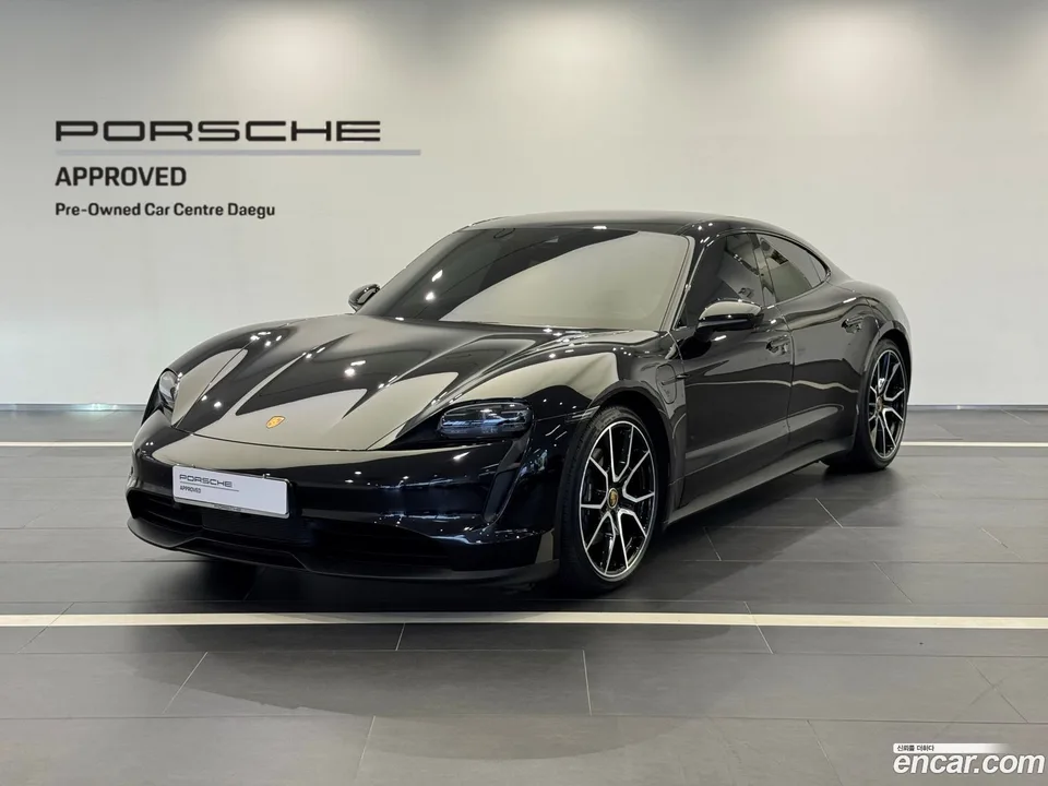 Porsche Taycan 2023
