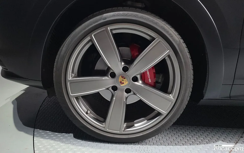 Porsche Cayenne 3.0 2023 — миниатюра 5