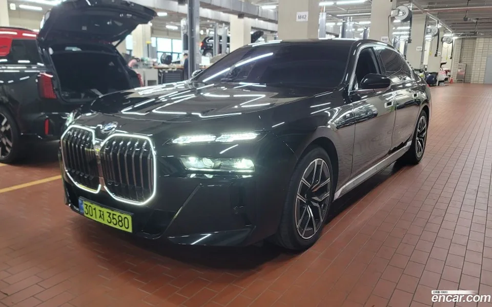 BMW 7 Series 2024