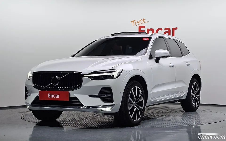 Volvo XC60 2025