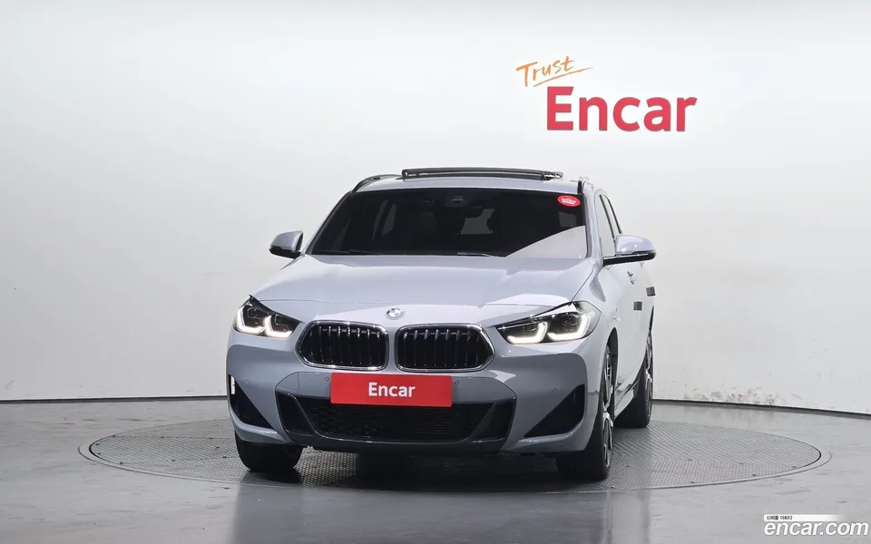 BMW X2 xDrive20i M 2023 — миниатюра 3