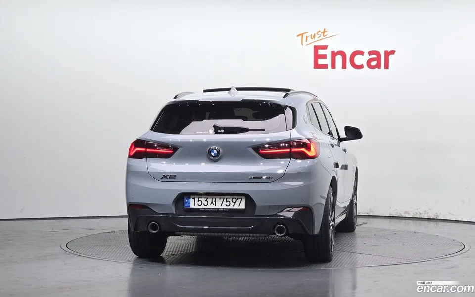 BMW X2 xDrive20i M 2023 — миниатюра 4