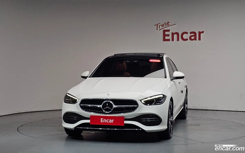 Mercedes-Benz C-Class C300 4MATIC 2023 — миниатюра 3