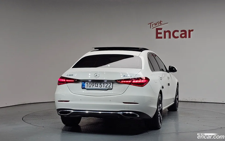 Mercedes-Benz C-Class C300 4MATIC 2023 — миниатюра 4