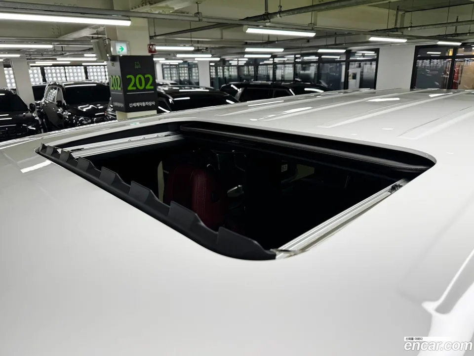 Mercedes-Benz G-Class G450d 2025 — thumbnail 2