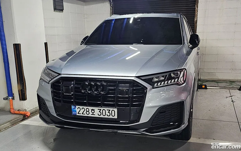 Audi Q7 (4M) 45 TDI 2023 — photo 1, buy with delivery to Moscow