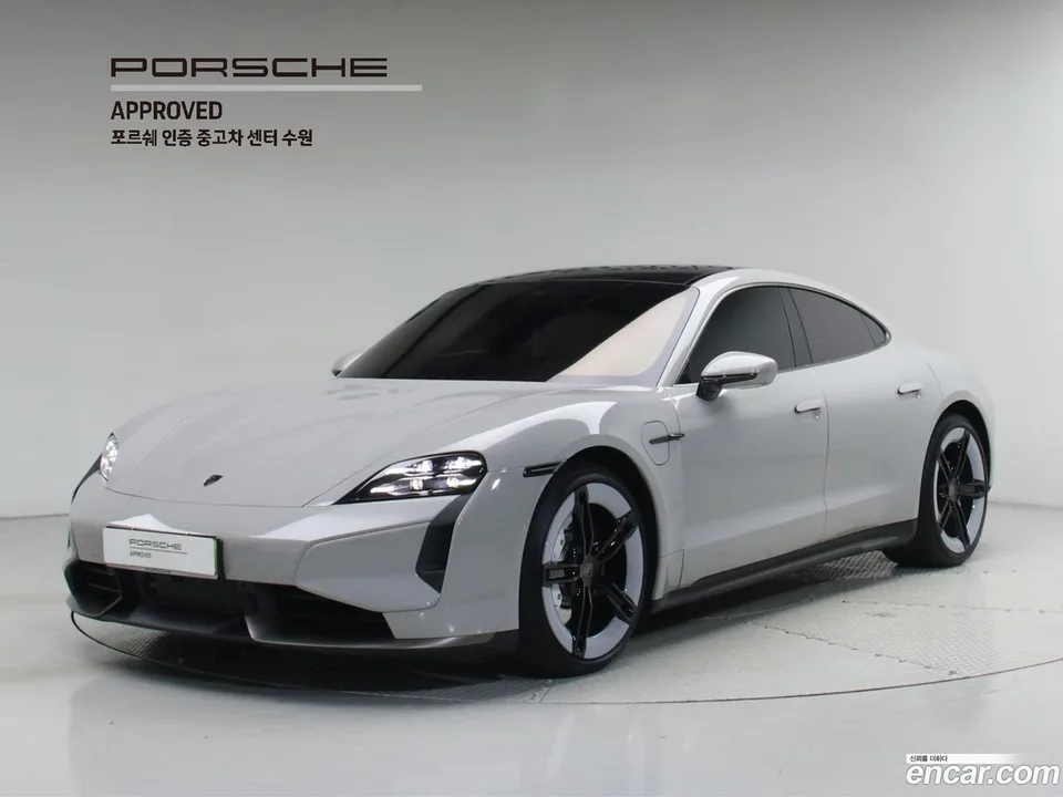 Porsche Taycan 2025