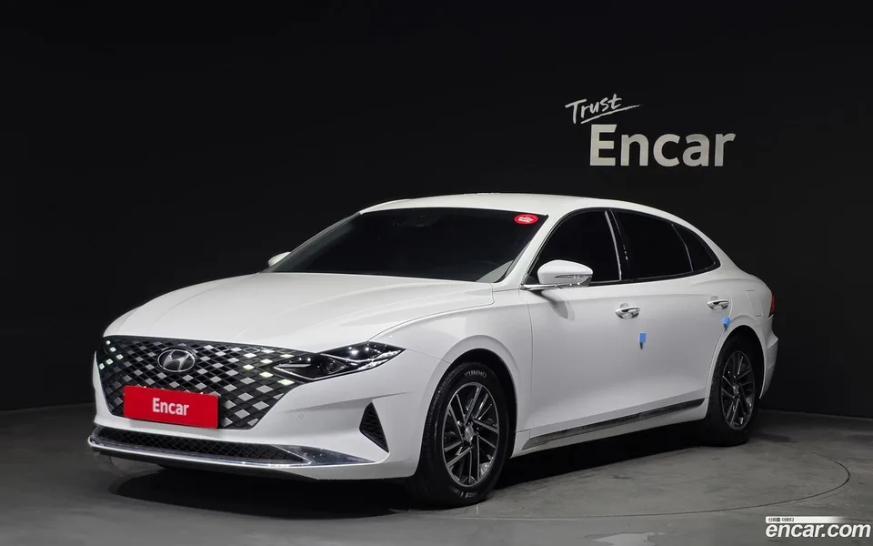 Hyundai Grandeur IG 2.5 2022 — фото 1, купить с доставкой в Москву