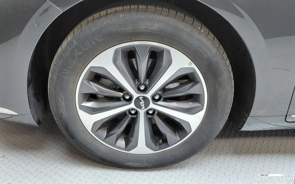 Kia K8 Hybrid 2022 — миниатюра 2
