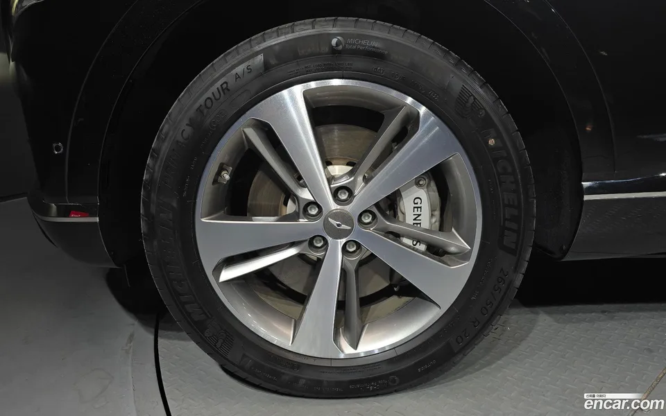 Genesis GV80 2.5T 2WD 2023 — миниатюра 5