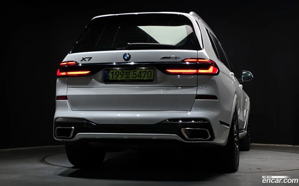 BMW X7 xDrive 40i M 7 2025 — миниатюра 4