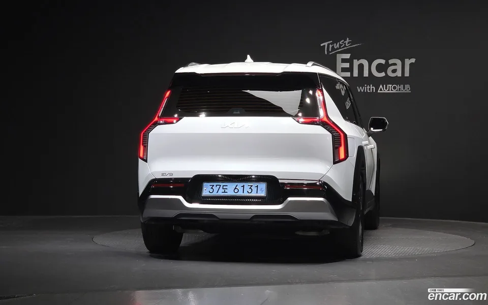 Kia EV9 4WD 2025 — миниатюра 4