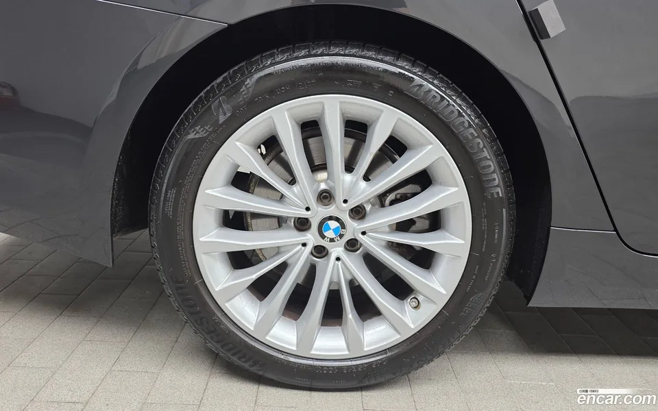 BMW 5 Series 523d 2022 — миниатюра 5