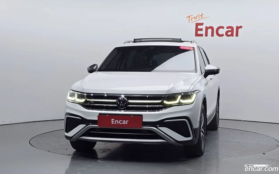 Volkswagen Tiguan Allspace 2.0 TSI 2022 — миниатюра 3