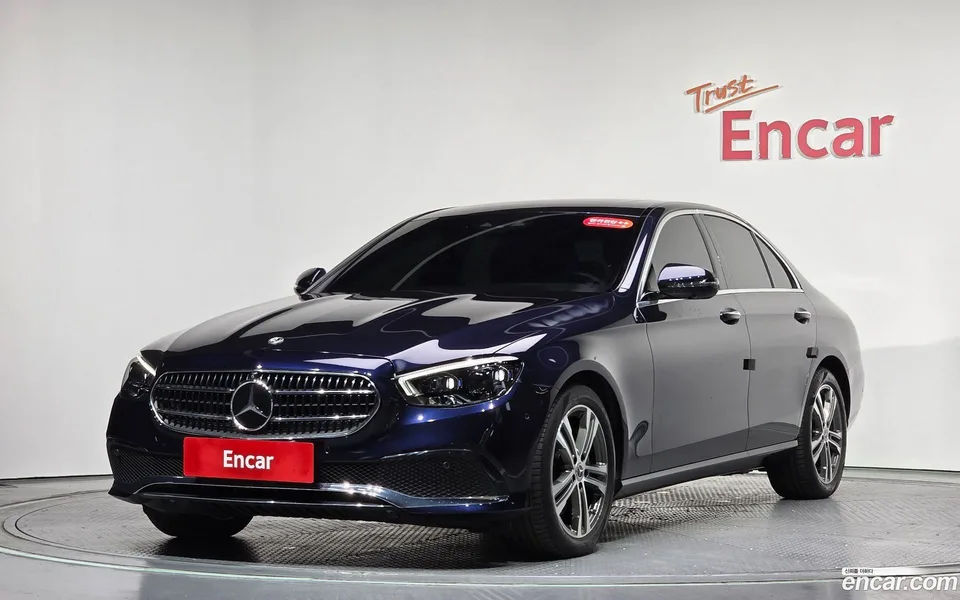 Mercedes-Benz E-Class 2022