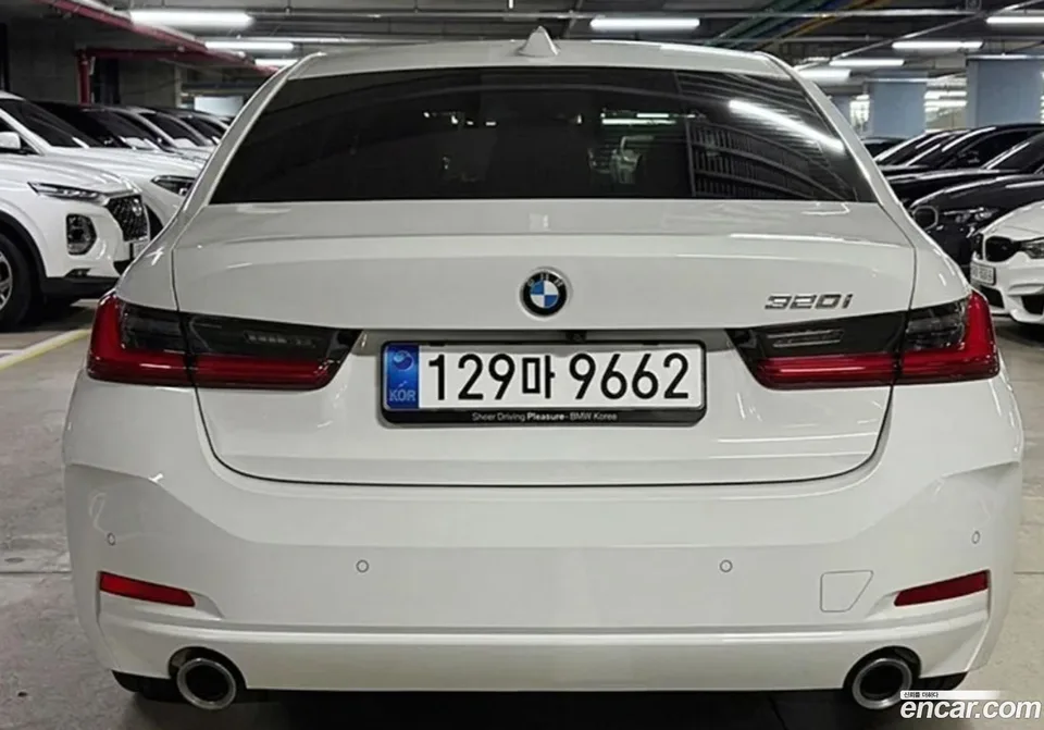 BMW 3 Series 320i 2025 — миниатюра 4