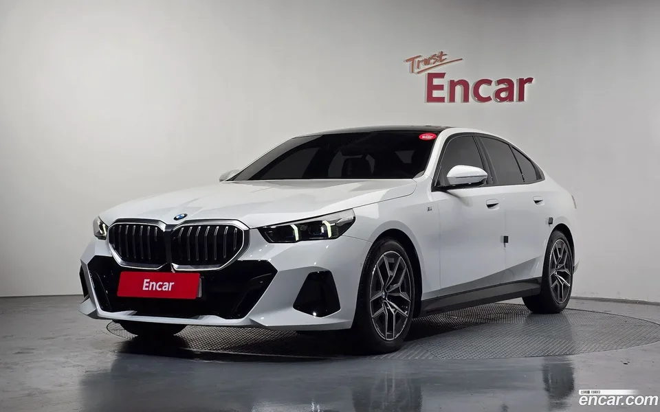 BMW 5 Series 2024