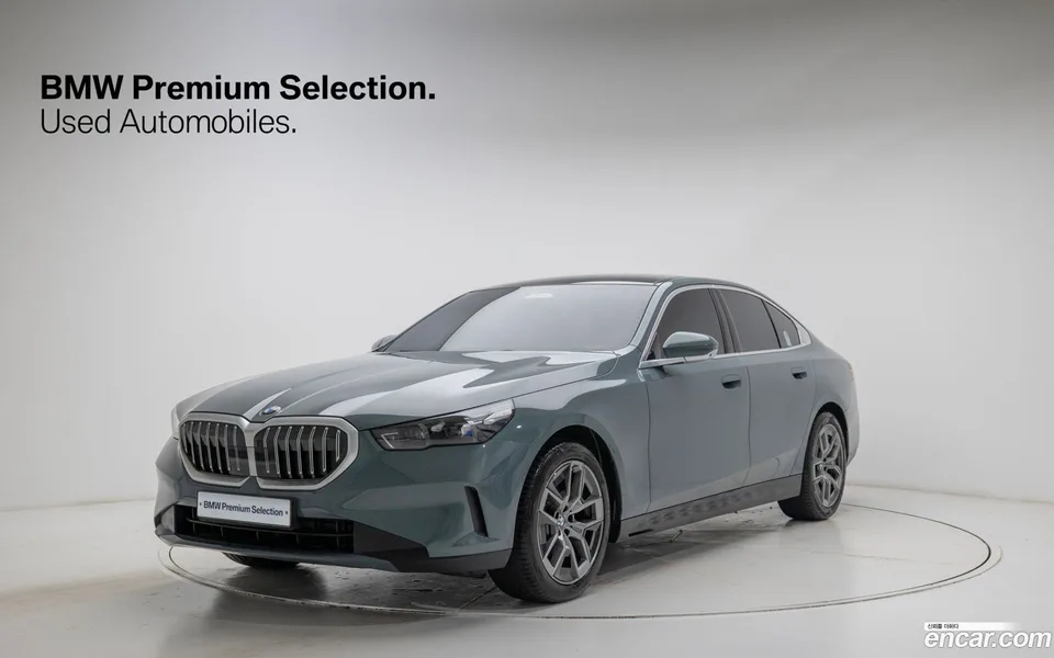BMW 5 Series 2025