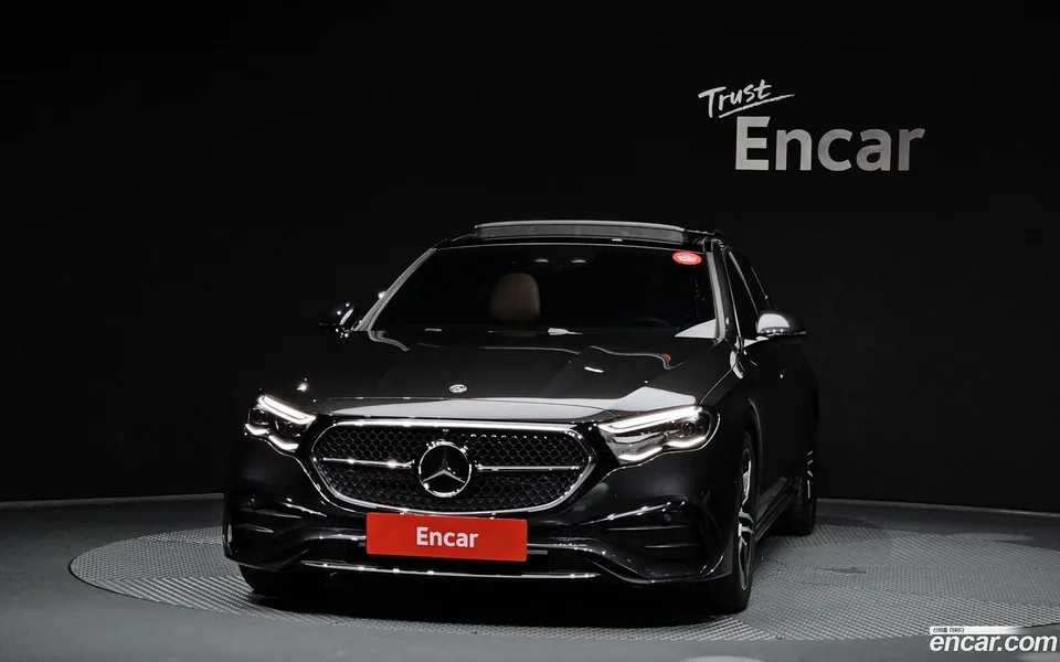 Mercedes-Benz E-Class E300 4MATIC AMG Line 2025 — миниатюра 3