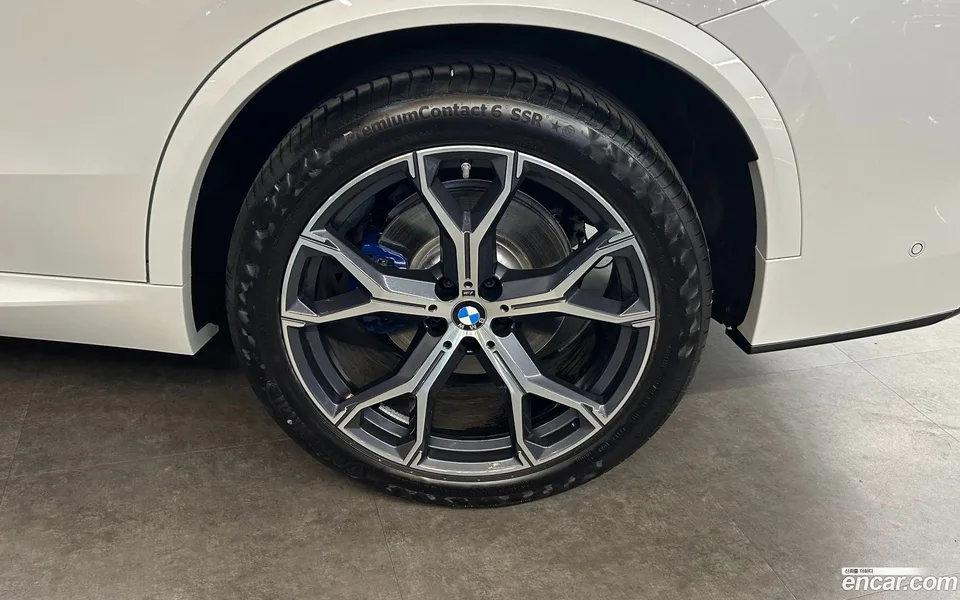 BMW X5 xDrive 40i M 2025 — thumbnail 5