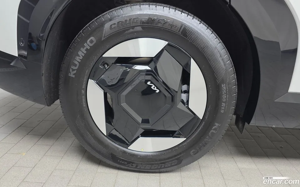 Kia EV9 4WD 2025 — миниатюра 2