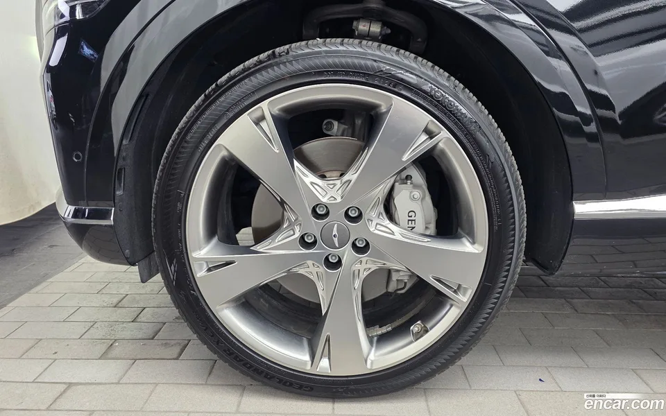 Genesis GV80 2.5T AWD 2023 — миниатюра 2