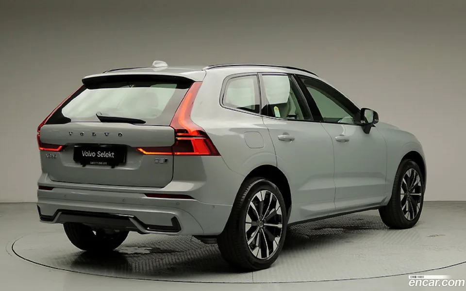 Volvo XC60 B5 2026 — миниатюра 4