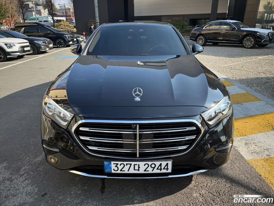 Mercedes-Benz E-Class E220d 4MATIC 2025 — миниатюра 3