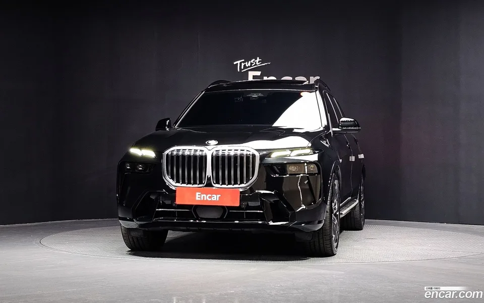 BMW X7 xDrive 40d M 7 2025 — миниатюра 3