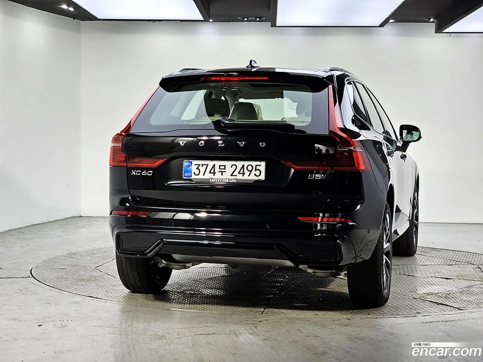 Volvo XC60 B5 2026 — миниатюра 3