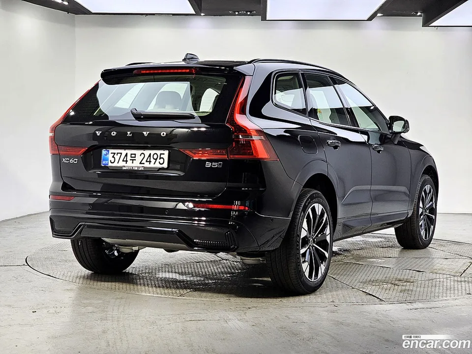Volvo XC60 B5 2026 — миниатюра 4