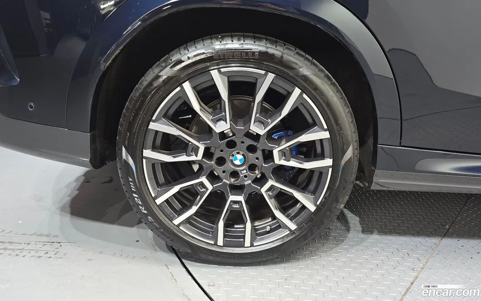 BMW X6 xDrive40i M 2024 — миниатюра 5