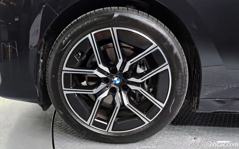 BMW 7 Series 740d xDrive M 2025 — миниатюра 2