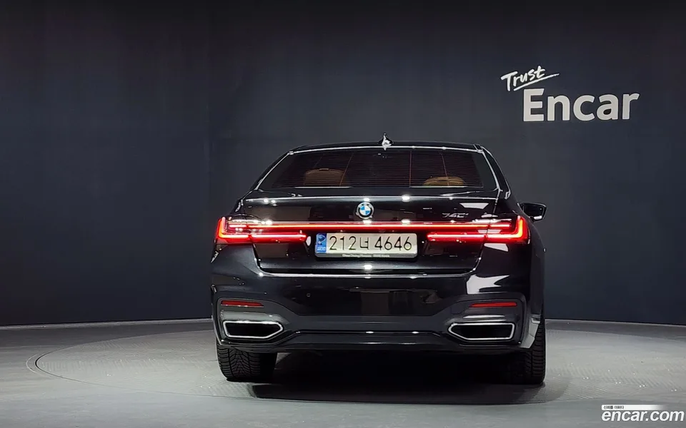 BMW 7 Series 740i M 2022 — миниатюра 4